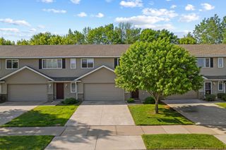 6928 91st Street NE, Monticello, MN 55362