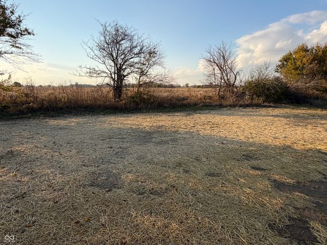 1105 Lake Drive, Shirley, IN 47384