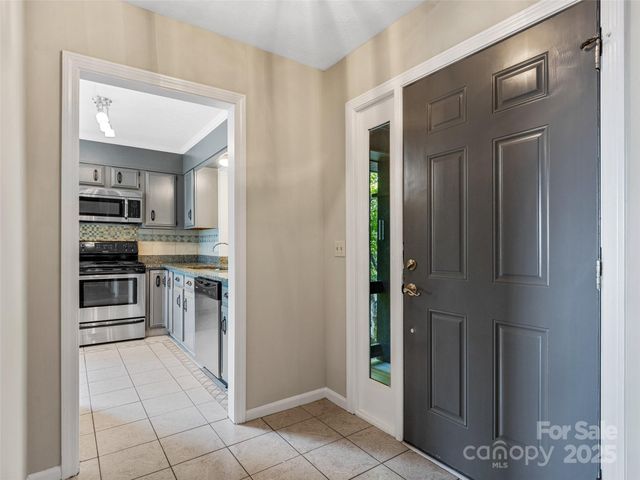 128 Country Ridge Road, Hendersonville, NC 28739