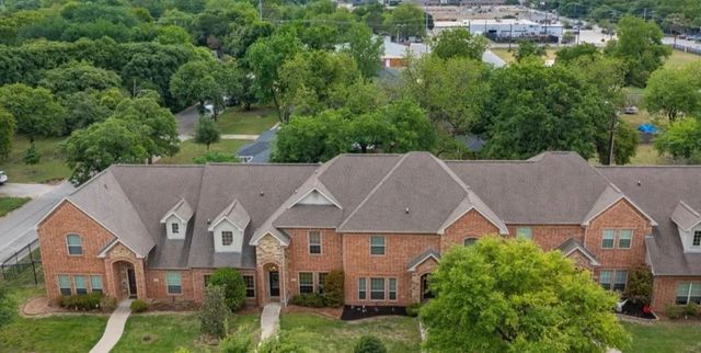 5209 Park Drive, River Oaks, TX 76114