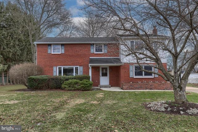 7041 TERRANN DR, Harrisburg, PA 17112