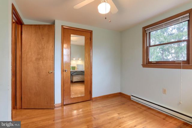 7041 TERRANN DR, Harrisburg, PA 17112