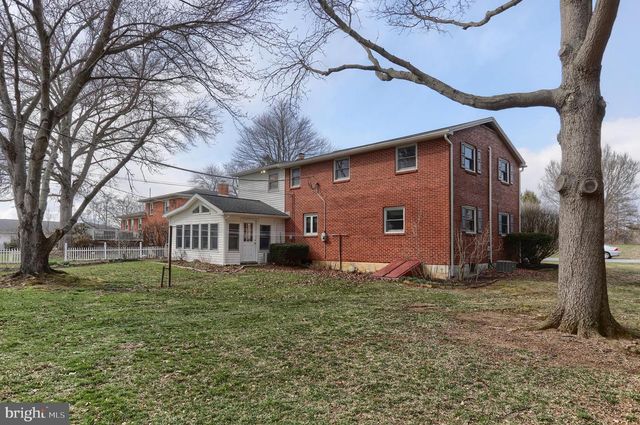 7041 TERRANN DR, Harrisburg, PA 17112