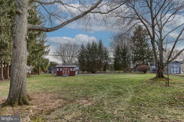 7041 TERRANN DR, Harrisburg, PA 17112