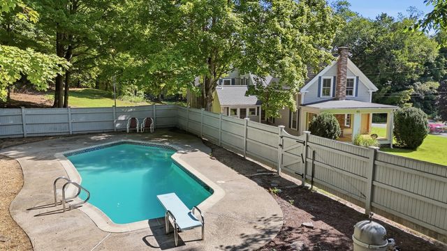 85 Wallace Hill, Townsend, MA 01469