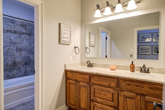 9199 Farm to Market 1810, Chico, TX 76431