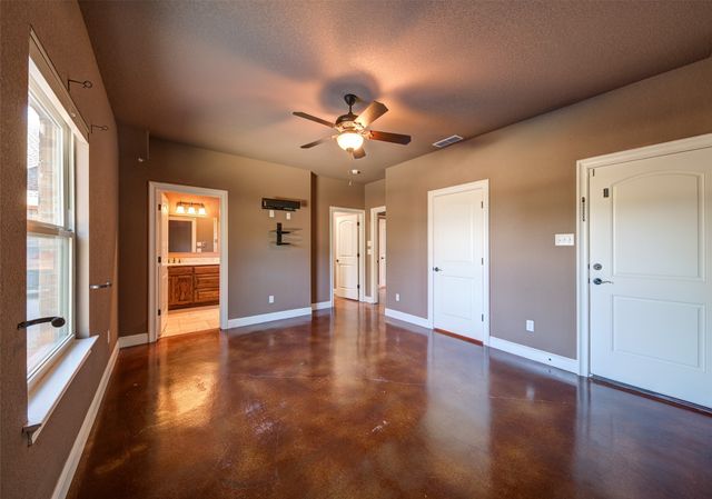 9199 Farm to Market 1810, Chico, TX 76431