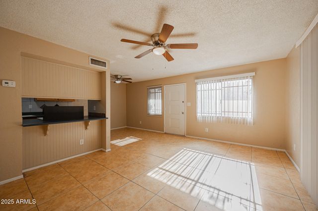 5214 N 42ND Parkway, Phoenix, AZ 85019