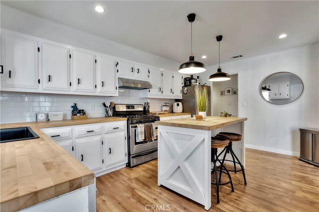 6514 Coldwater Canyon, Valley Village, CA 91606