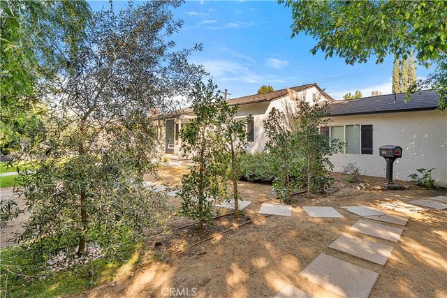 6514 Coldwater Canyon, Valley Village, CA 91606