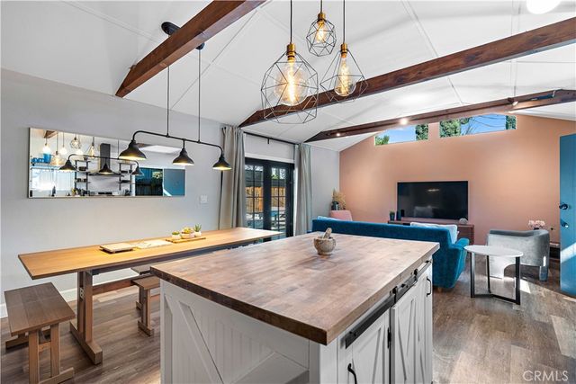 6514 Coldwater Canyon, Valley Village, CA 91606