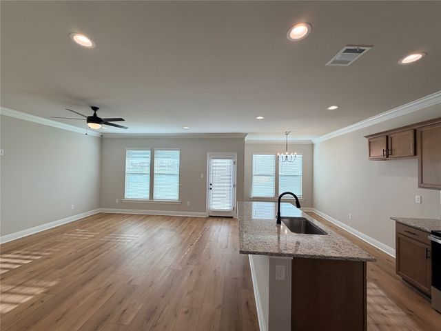 820 Venecia Drive, Bossier City, LA 71111