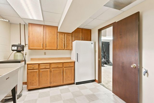 6525 Maple Drive, Waconia, MN 55387