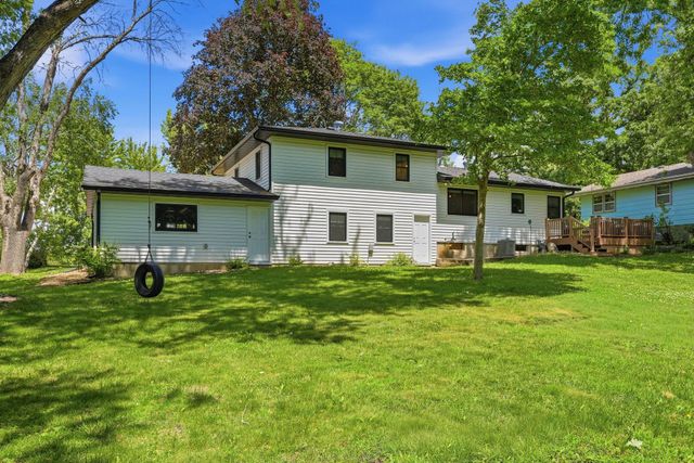 6525 Maple Drive, Waconia, MN 55387