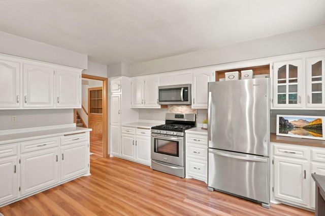6525 Maple Drive, Waconia, MN 55387