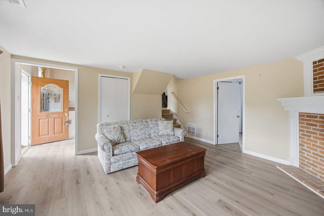 901 CHELTEN PKWY, Cherry Hill, NJ 08034