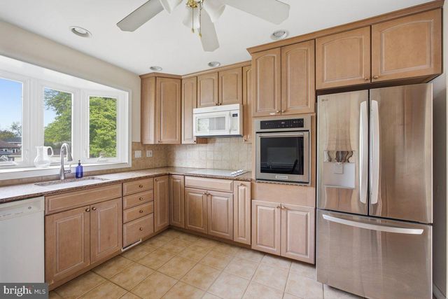 901 CHELTEN PKWY, Cherry Hill, NJ 08034