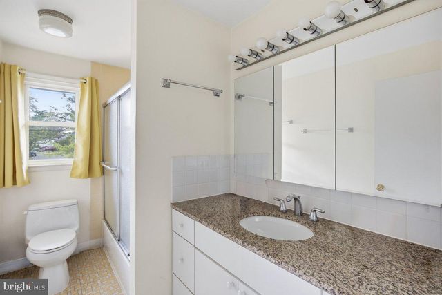 901 CHELTEN PKWY, Cherry Hill, NJ 08034