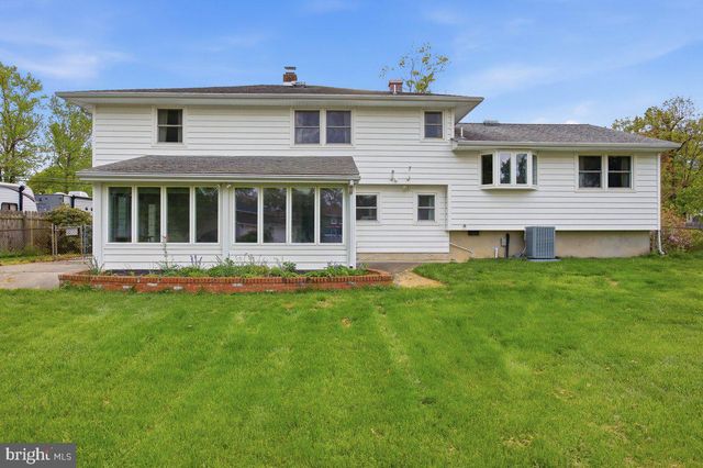 901 CHELTEN PKWY, Cherry Hill, NJ 08034
