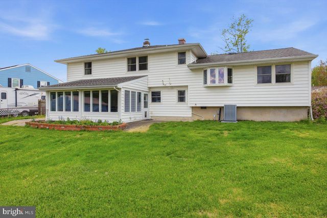 901 CHELTEN PKWY, Cherry Hill, NJ 08034