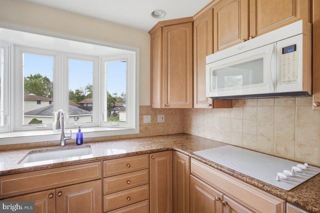 901 CHELTEN PKWY, Cherry Hill, NJ 08034