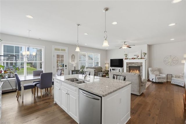 3476 Raintree CIR, Suffolk, VA 23435