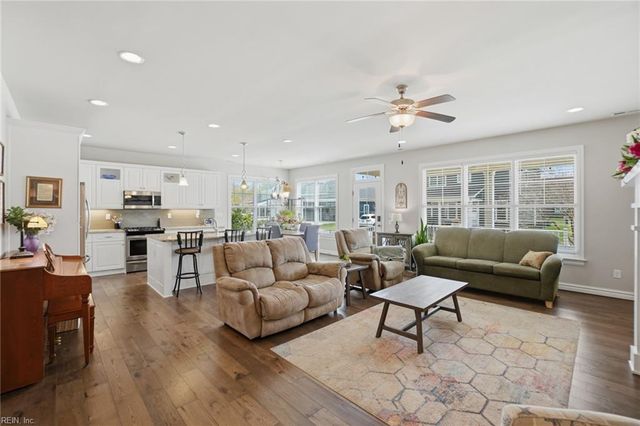 3476 Raintree CIR, Suffolk, VA 23435