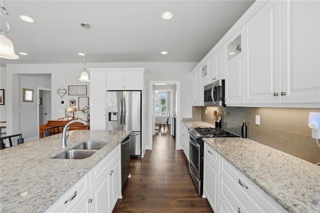 3476 Raintree CIR, Suffolk, VA 23435