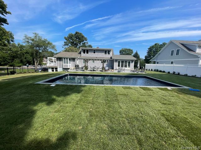 580 Gin Lane, Southold, NY 11971