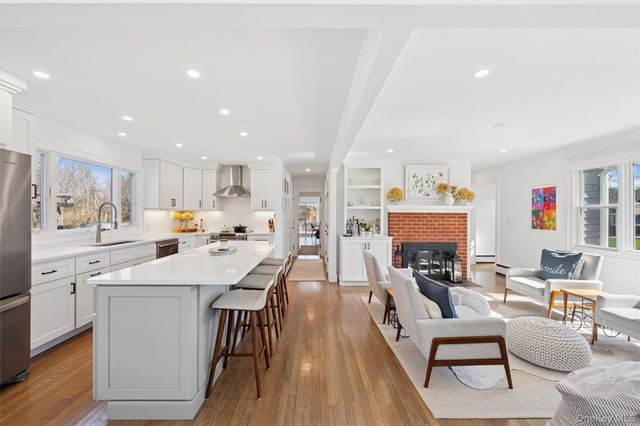 580 Gin Lane, Southold, NY 11971
