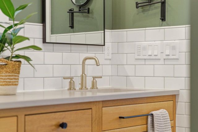 N13463 Schubert ROAD, Trempealeau, WI 54661