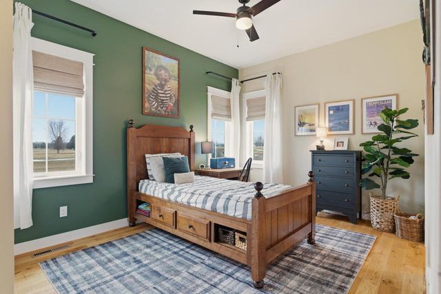 N13463 Schubert ROAD, Trempealeau, WI 54661