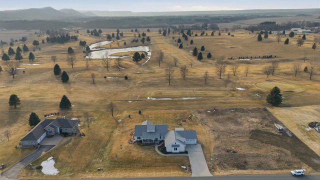 N13463 Schubert ROAD, Trempealeau, WI 54661