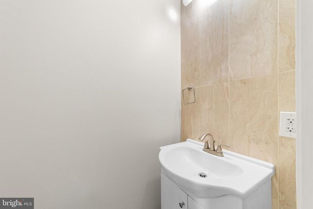 847 CAMERON ST, Philadelphia, PA 19130