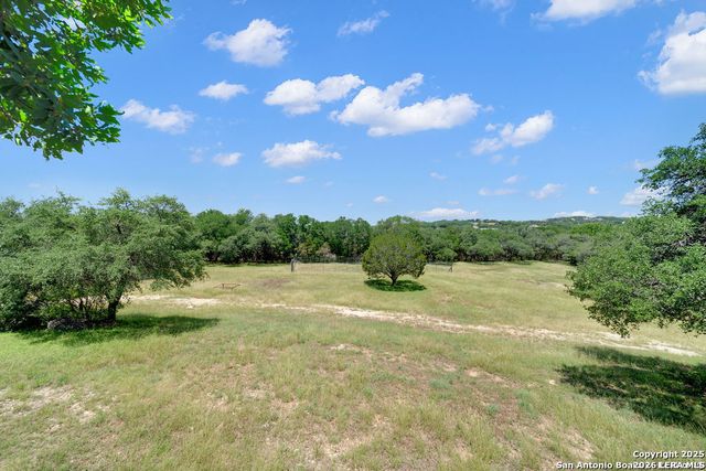 690 Windrush, Canyon Lake, TX 78133