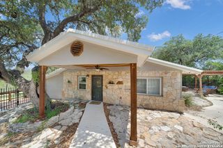 690 Windrush, Canyon Lake, TX 78133