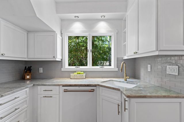 727 Claremore Drive, West Palm Beach, FL 33401