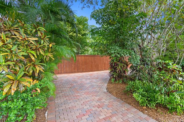 727 Claremore Drive, West Palm Beach, FL 33401