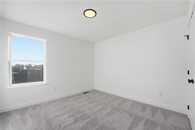 19719 W 195th Place, Spring Hill, KS 66083