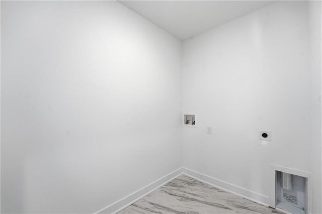 19719 W 195th Place, Spring Hill, KS 66083