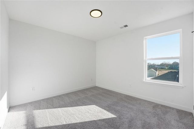 19719 W 195th Place, Spring Hill, KS 66083