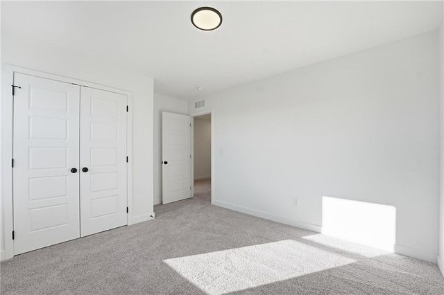 19719 W 195th Place, Spring Hill, KS 66083