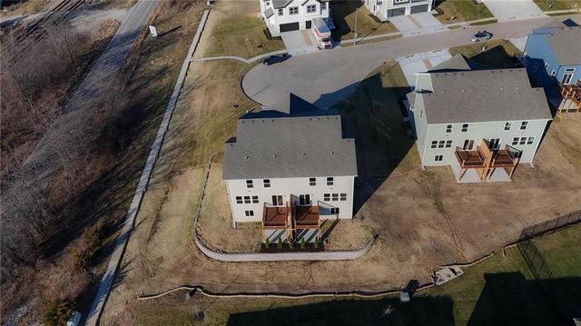 19719 W 195th Place, Spring Hill, KS 66083