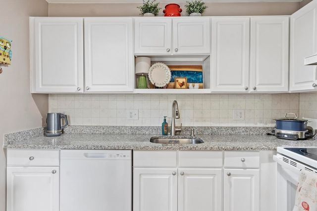 1010 Gazebo Circle 1010, Reading, MA 01867