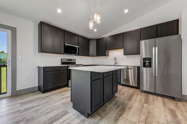28716 Woodland Heights Drive, Warrenton, MO 63383