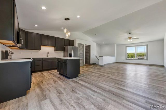 28716 Woodland Heights Drive, Warrenton, MO 63383