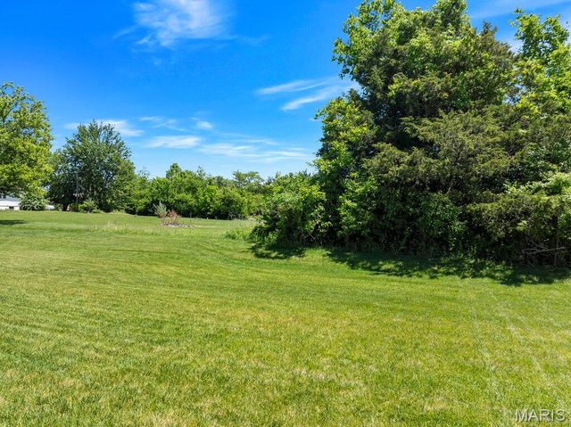 28716 Woodland Heights Drive, Warrenton, MO 63383