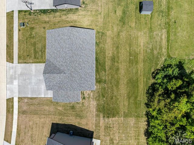 28716 Woodland Heights Drive, Warrenton, MO 63383