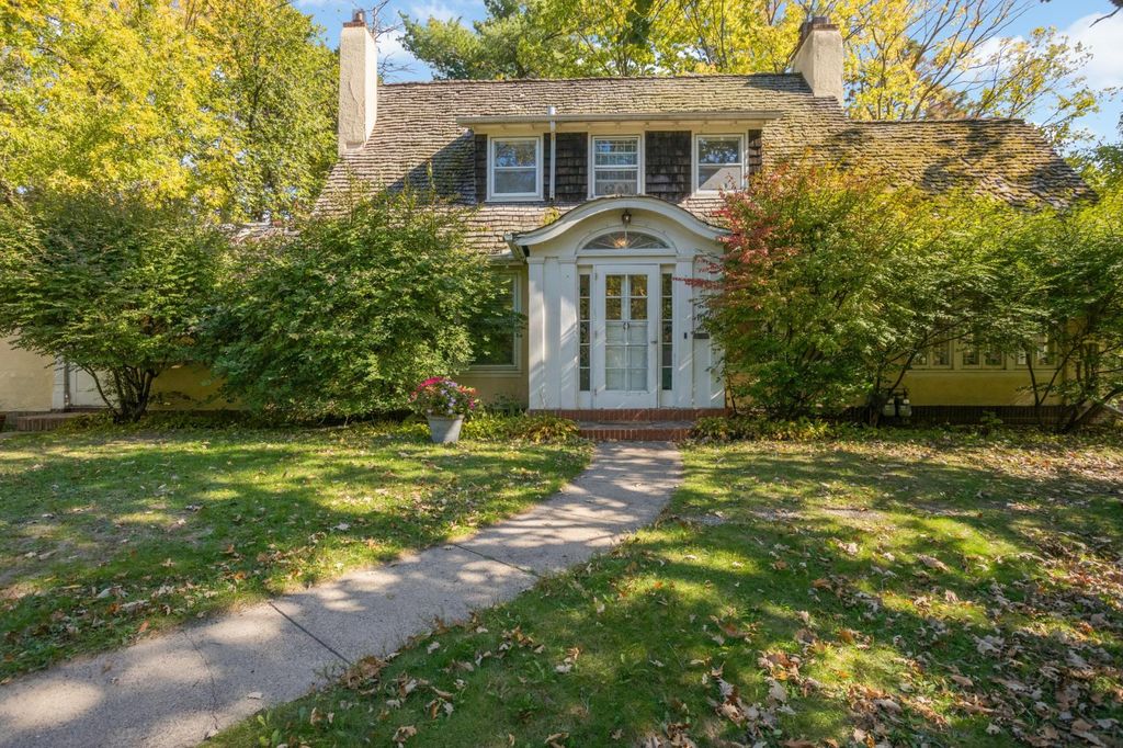 10 Benhill Road, Saint Paul, MN 55105 — photo 5