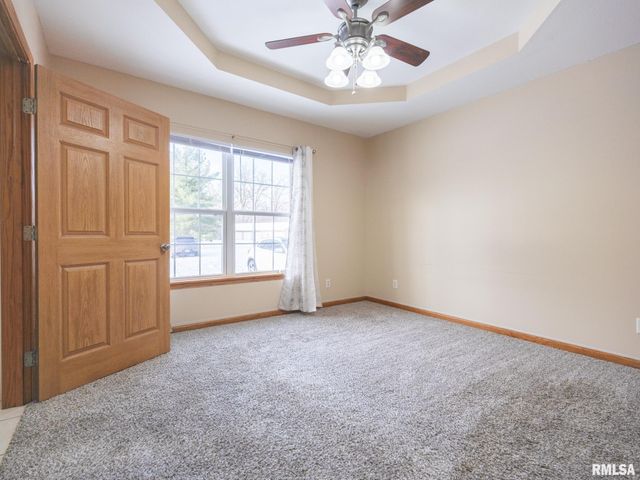 3444 W DORCHESTER Ridge D, Peoria, IL 61604